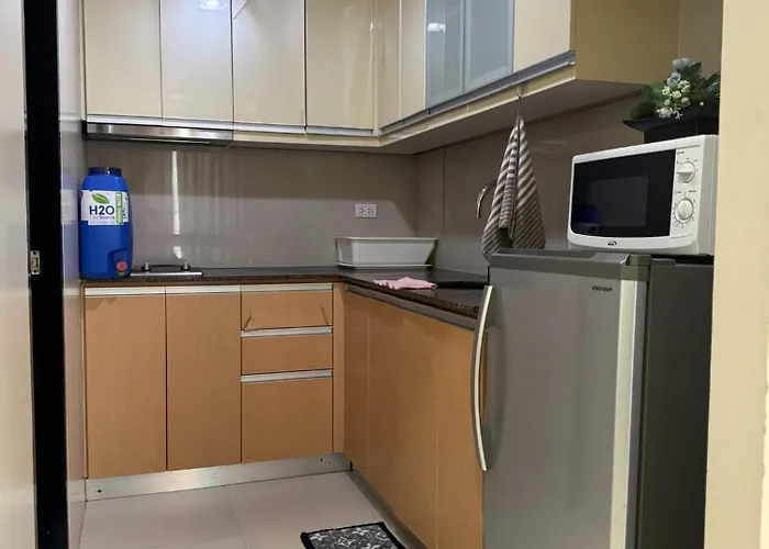 Comfy 1br Across International Airport * Manila